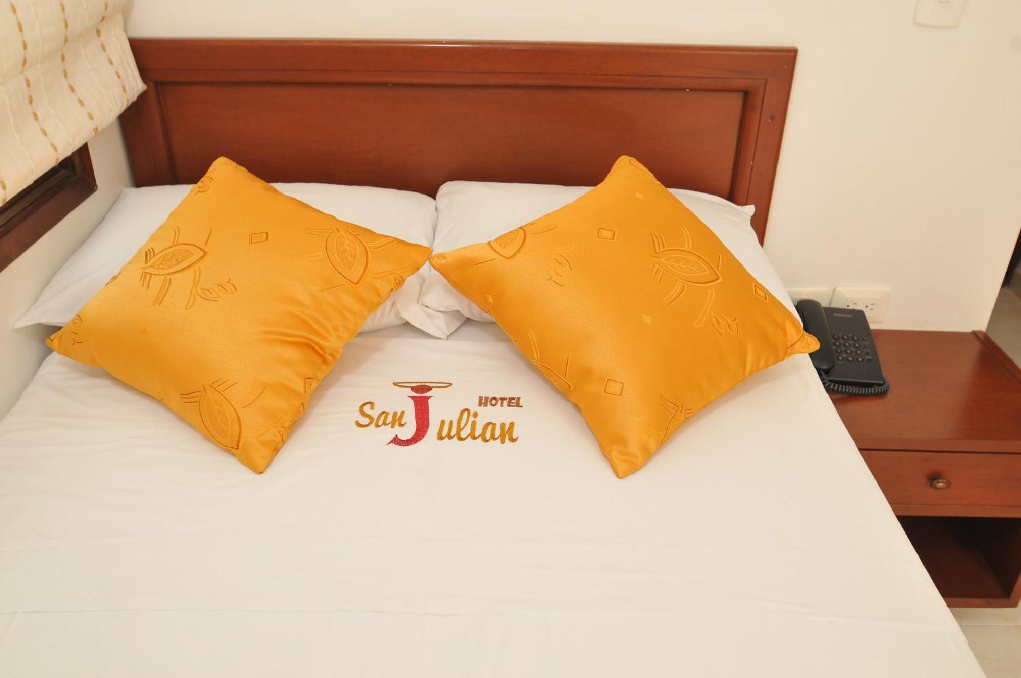 Hotel San Julian Guadalajara de Buga Quarto foto